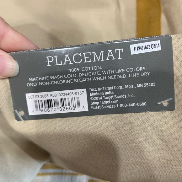 Set of 4 threshold place mats - Picture 2 of 3